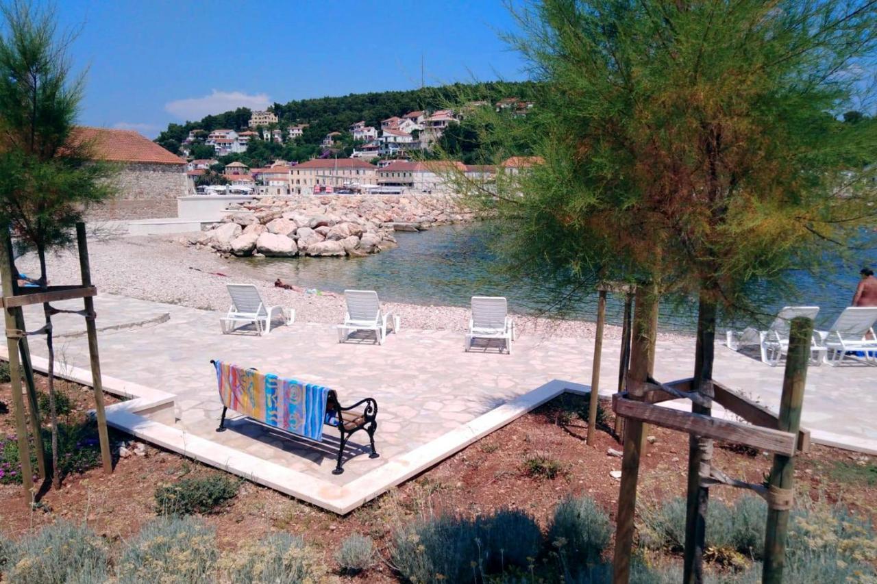 Apartments With A Parking Space Jelsa, Hvar - 8746 Jelsa  Exteriör bild